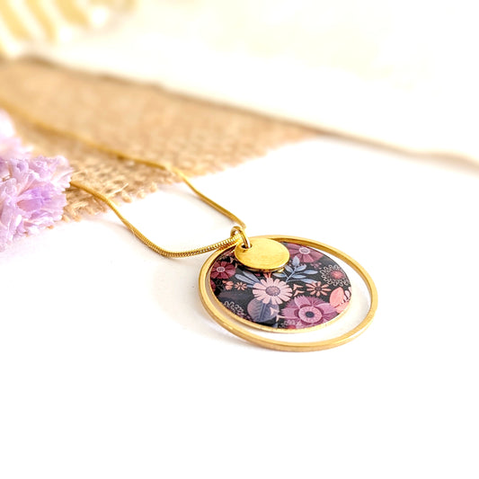 Collier pendentif en résine pour femme - Motif Floral mauve et rose