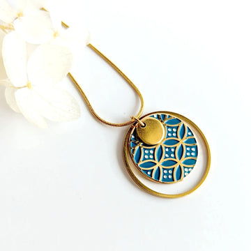 Collier pendentif rond en émail coloré pour femme - Motif Ellipses japonaises Bleu canard