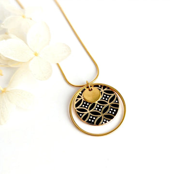 Collier pendentif rond en émail noir et or pour femme - Ellipses Art déco