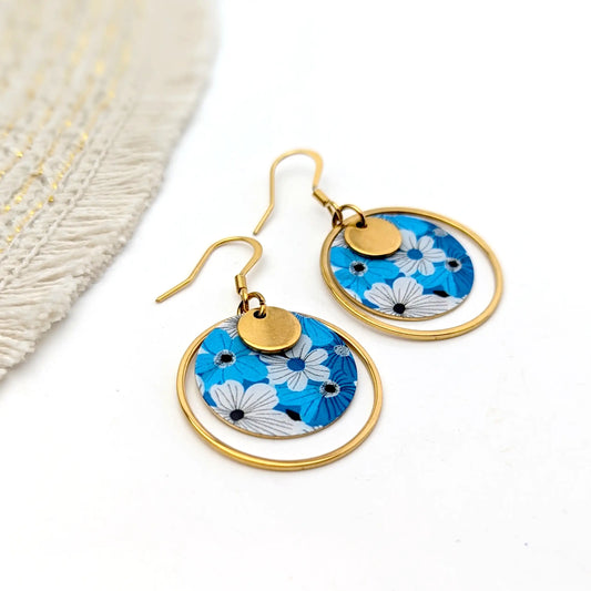 Boucles d’oreilles fleurs bleues en résine et acier inoxydable pour femme