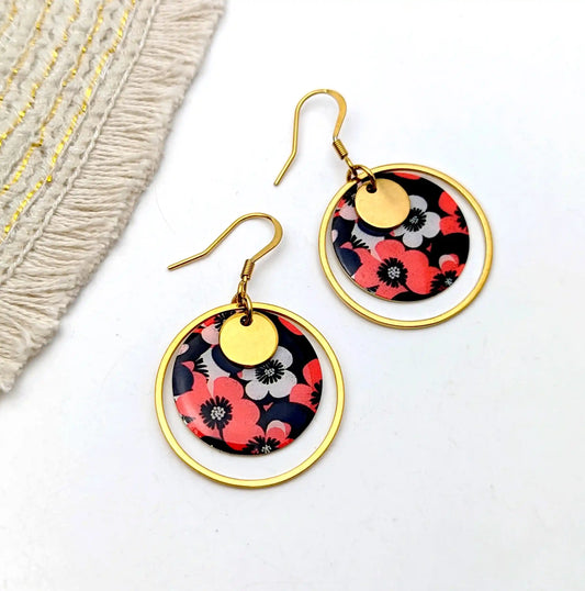 Boucles d’oreilles fleurs rouge et noir en résine et acier inoxydable pour femme