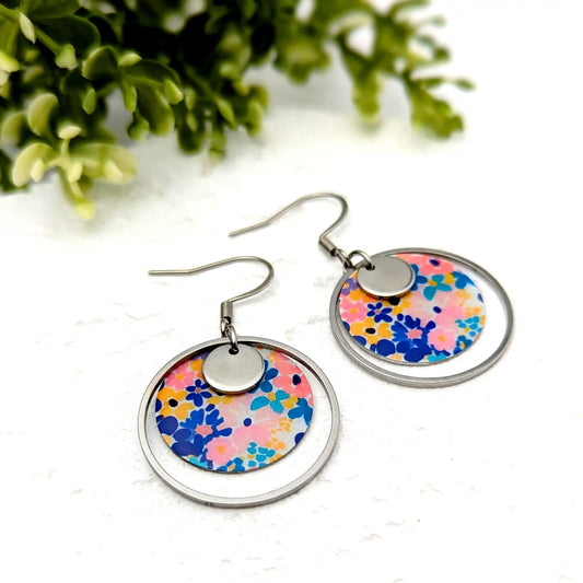 Boucles d’oreilles fleurs aquarelle en résine et acier inoxydable pour femme