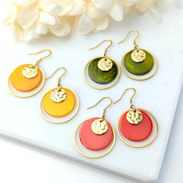 Boucles d’oreilles pendentifs rond en nacre et acier inoxydable