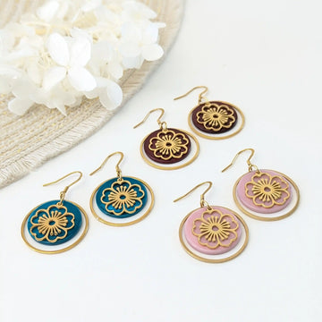 Boucles d’oreilles Fleurs de Cerisier en nacre et acier inoxydable