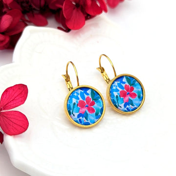 Boucles d'oreilles dormeuses cabochons pour femme - Fleurs framboise