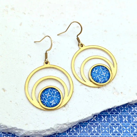Boucles d'oreilles bleu et blanches cabochon en résine pour femme - Grèce