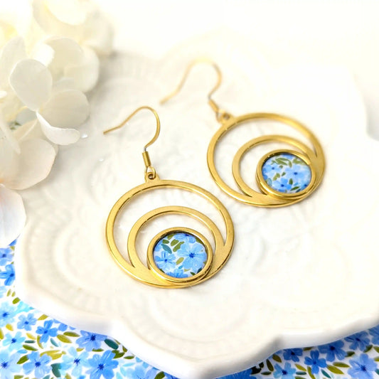 Boucles d'oreilles créoles cabochon floral en résine pour femme