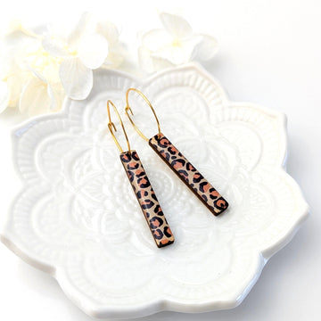 Boucles d’oreilles créoles pendentifs rectangles - Léopard