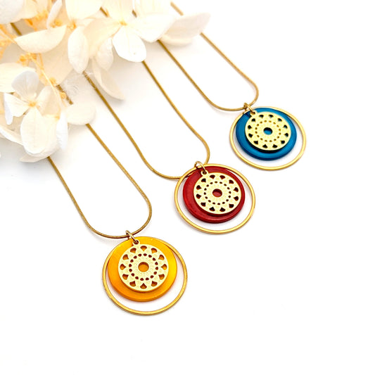 Collier pendentif Mandala, nacre et acier inoxydable pour femme