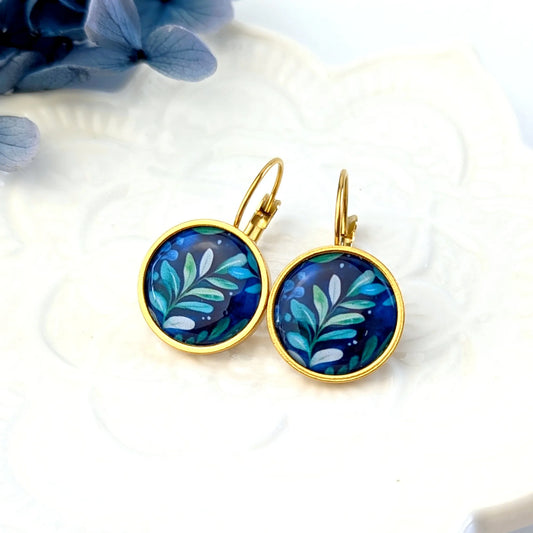 Boucles d'oreilles dormeuses cabochons pour femme - Feuilles bleues