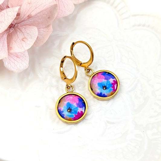 Petites boucles d'oreilles dormeuses pendentifs cabochons pour femme - Floral mauve et bleu
