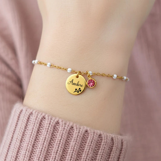 Bracelet personnalisé chaîne en émail blanc et médaille gravée
