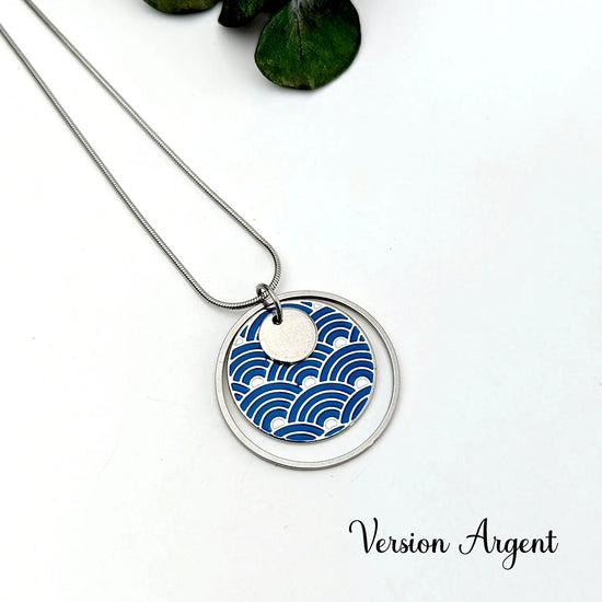 collier-argent-medaillon-vagues-bleues-japonaise