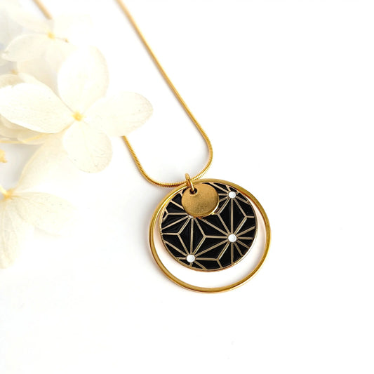 Collier pendentif rond en émail pour femme - Motif étoiles noir et blanc