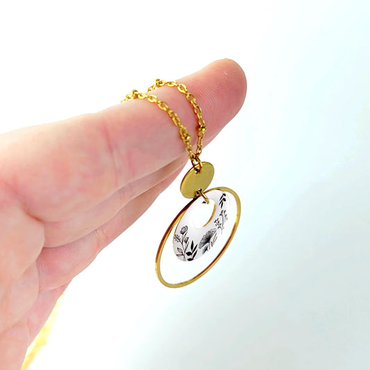 Collier long et pendentif en résine pour femme - Fleur Noir et Blanc