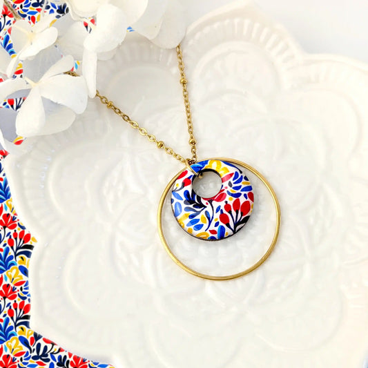 Collier long et pendentif rond en bois et résine - Fleurs inspiration Matisse