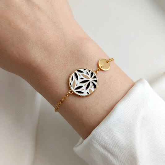 Bracelet fleurs en émail or, noir et blanc pour femme