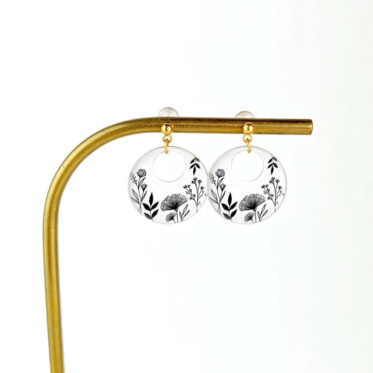 Boucles d'oreilles laiton doré et résine pour femme - Fleur noir et blanc